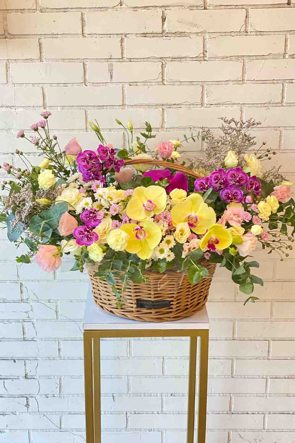 سبد رومیزی تابستانی نلی ارکیده های رنگی