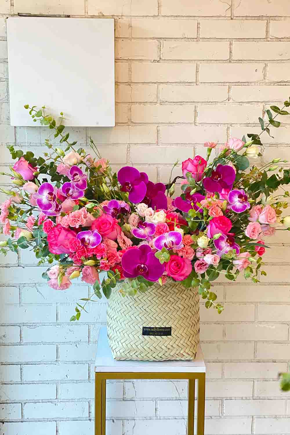 سایز بزرگ سبد ارکیده های بنفش نلی(۶۰ سنت)